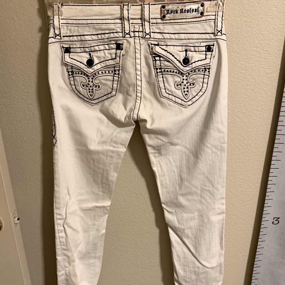 Rock Revival straight leg jeans